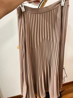 (Category: ) located in . Submitted by redfishfashion (Listing ID 1326854388, Image 1). Description: .