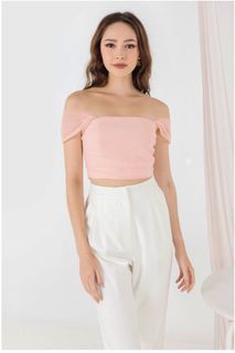 (Category: ) located in . Submitted by prettypleats (Listing ID 1326984747, Image 1). Description: .
