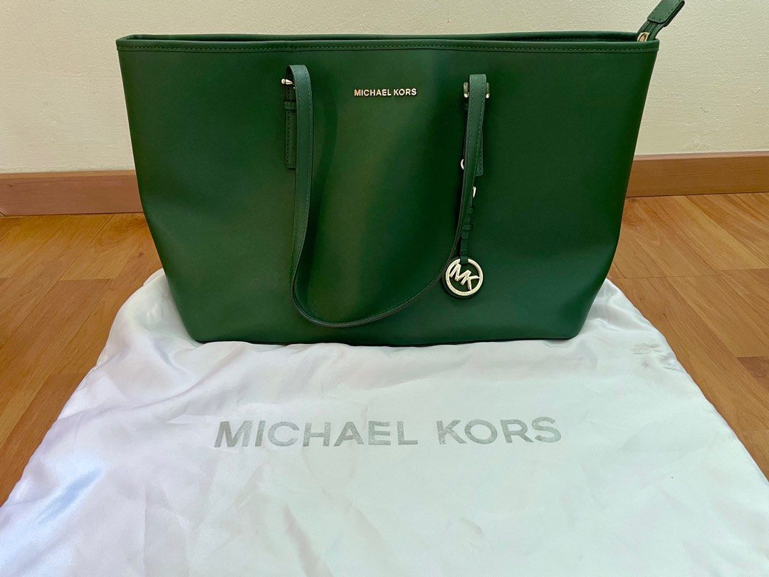 Michael Kors Jet Set Medium Saffiano Leather Top Zip Tote Bag 30T5GTVT2L