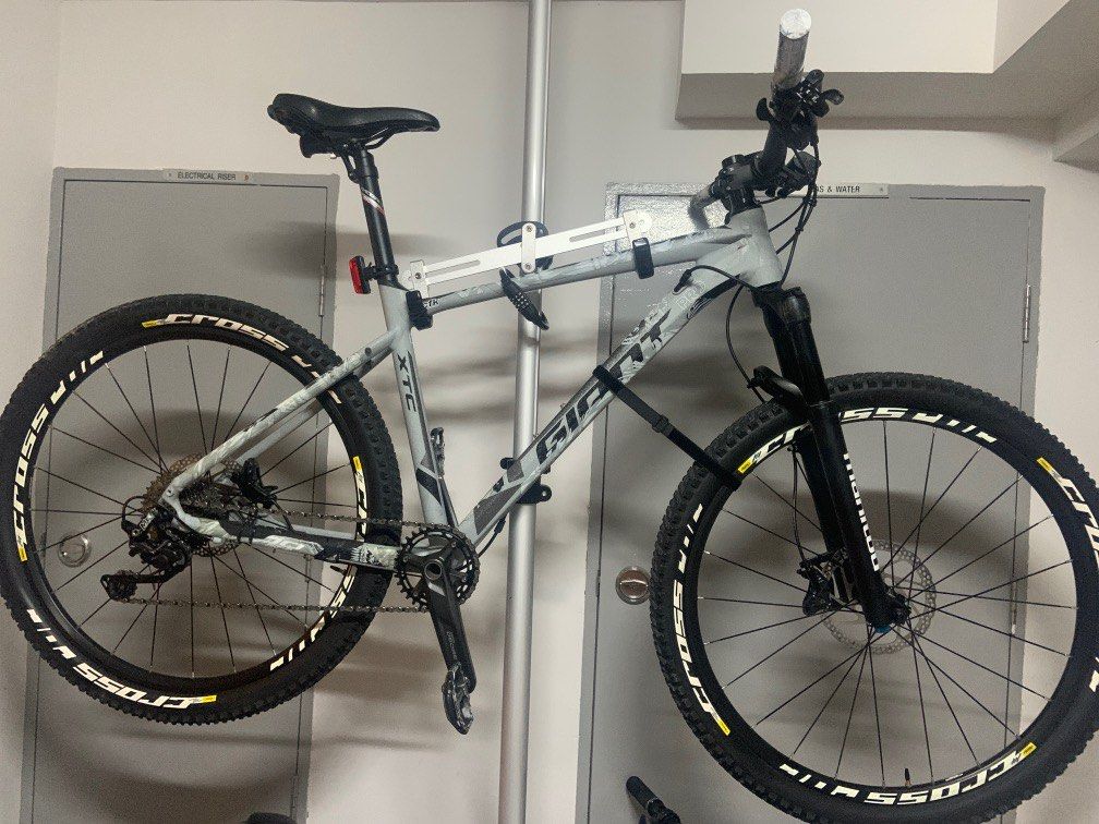 Giant manitou bike clearance