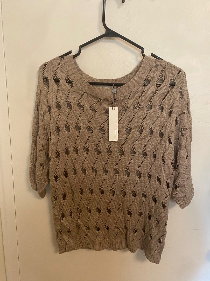New Costa Blanca beige 3/4 sleeve cotton shirt size XL (Category: Clothes) located in Toronto. Submitted by strawberry4 (Listing ID 1326847249, Image 1). Description: New with tags Costa Blanca beige 3/4 sleeve shirt. Made of 100% cotton. Size XL Pickup in Scarborough but I might be able to meet elsewhere. .
