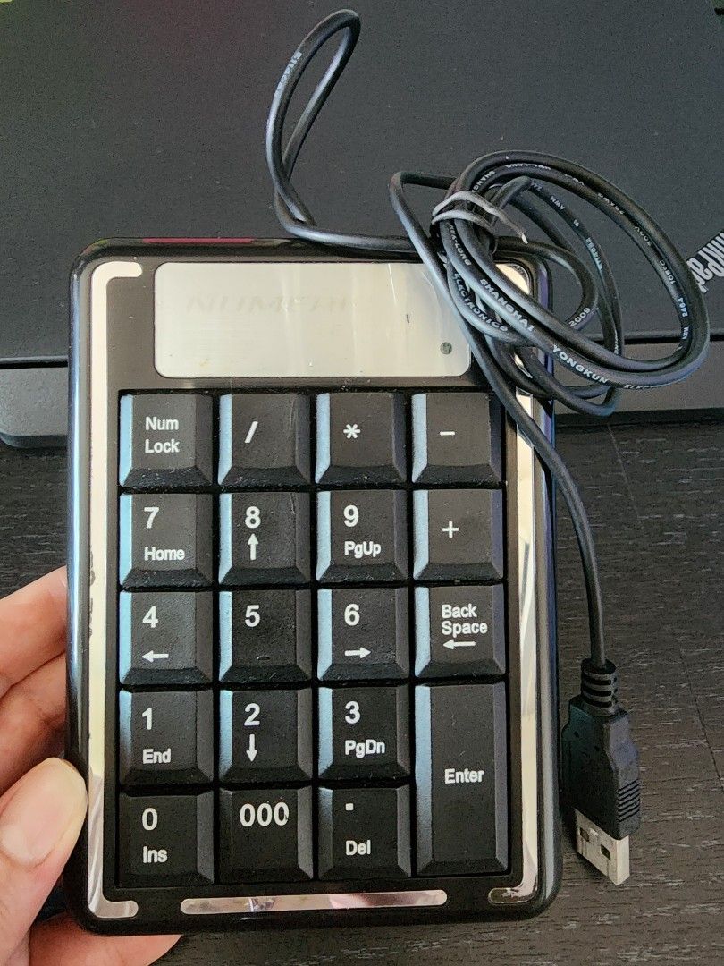 Numeric keypad (Category: Computer Keyboard) located in Singapore. Submitted by popsiclebing (Listing ID 1326915182, Image 3). Description: ▪︎ Lightly used ▪︎ Working condition (tested) ▪︎ Self-collect from Punggol (S) 822171 ▪︎ No trades, exchange or refund.