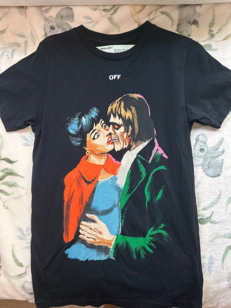 Off white kiss T shirt