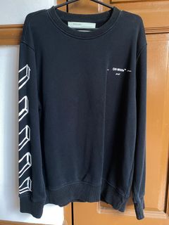 (Category: ) located in . Submitted by declutter.clothes (Listing ID 1326871117, Image 1). Description: .