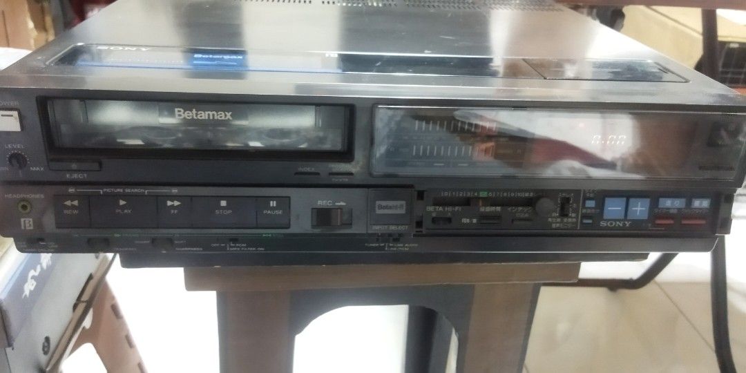Sony Betamax player recorder, TV & Home Appliances, TV & Entertainment ...