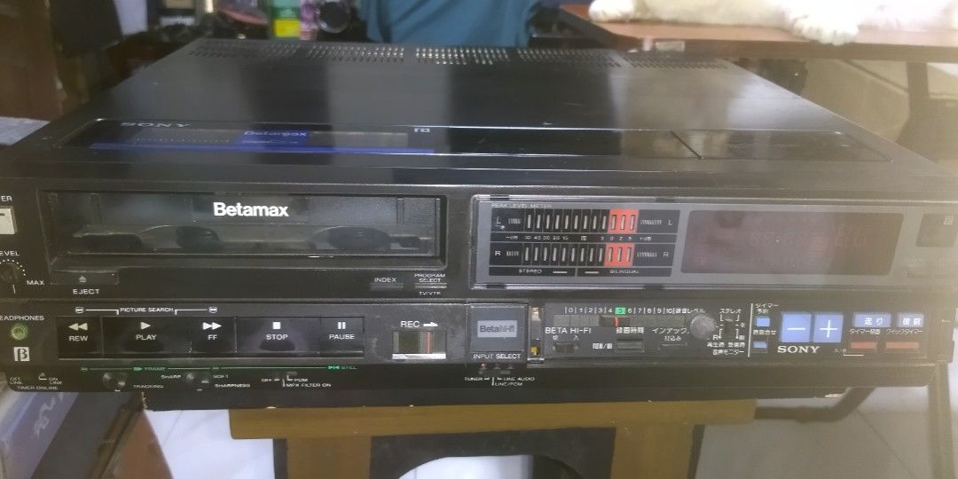 Sony Betamax player recorder, TV & Home Appliances, TV & Entertainment ...