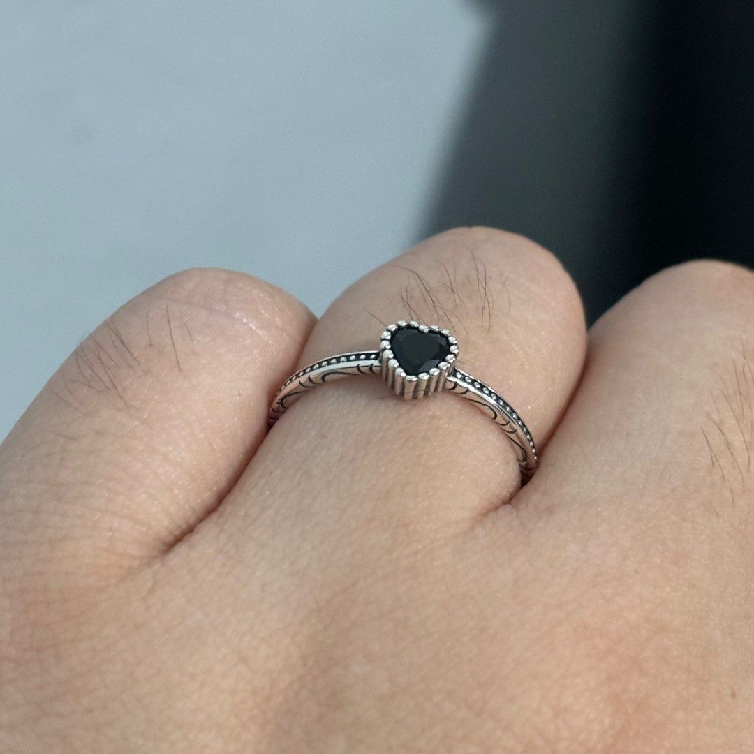 Sterling Silver 925 Open Ring Adjustable (Category: Rings) located in Pasig City. Submitted by khimtaba (Listing ID 1326954219, Image 2). Description: .