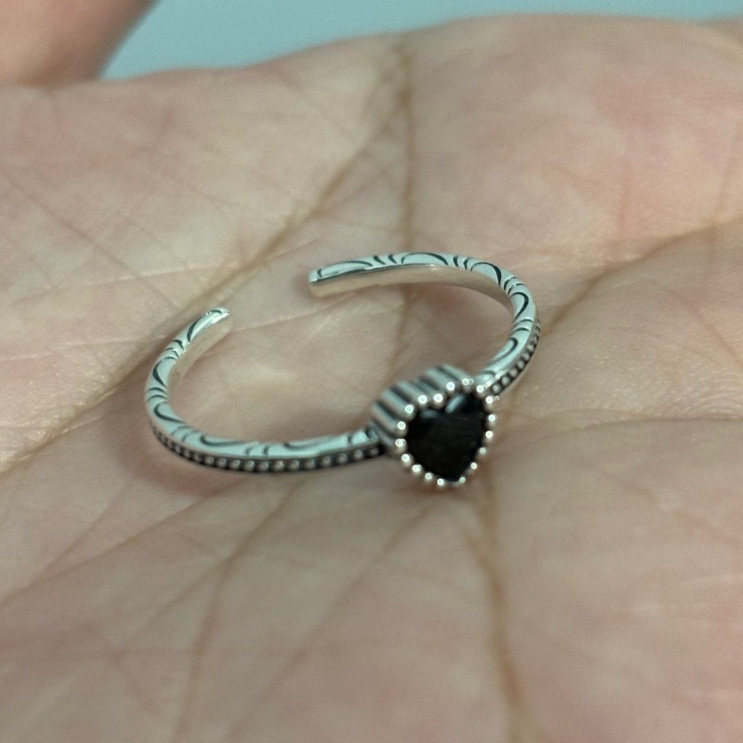 Sterling Silver 925 Open Ring Adjustable (Category: Rings) located in Pasig City. Submitted by khimtaba (Listing ID 1326954219, Image 3). Description: .