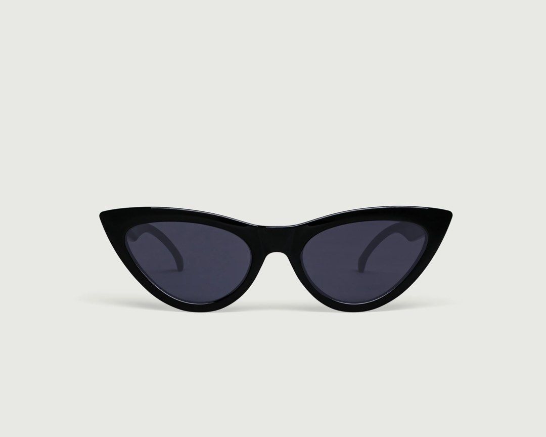Sunnies Studios Zia in Ink / Black (Category: Sunglasses & Eyewear) located in Caloocan City. Submitted by escolar (Listing ID 1327010543, Image 1). Description: Cat Eye Frame With few scratches on temple (4th photo) Sunglasses only.