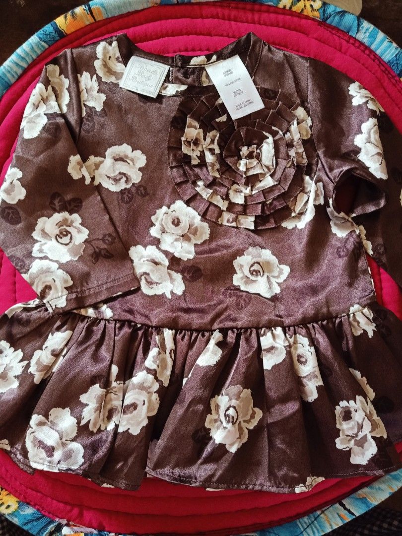 Take All Baby Dress (Category: Babies & Kids Fashion) located in Angeles City. Submitted by ejhere (Listing ID 1327011037, Image 3). Description: Take All Mixed Baby Clothes Used but still in good condition some has signs of usage (with loose threads & lints) but still wearable for 2-4months old ‼️(Final Price Posted)‼️- will not reply for lowballers 🔻MOP: GCASH 🔻COURIER: J&T 🔻SHIPPING FEE TO BE SHOULDERED BY THE BUYER *Estimated min Shipping 