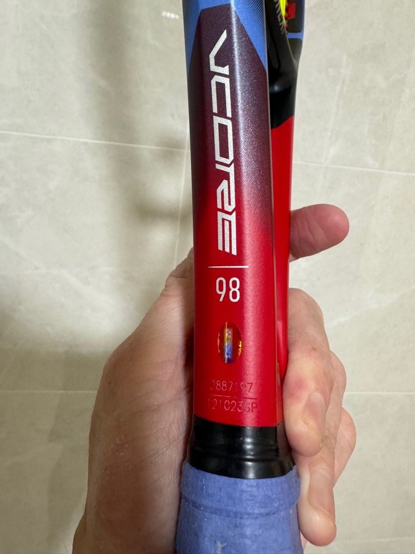 tennis yonex vcore 98 2023/2024 (G2 4 1/4) 9.5/10 $220 Poly Tour 