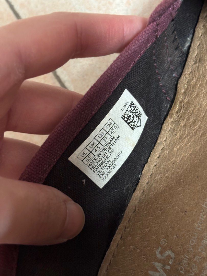 Burgundy toms shoes store