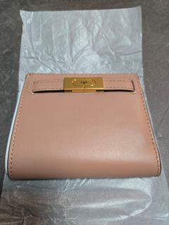 （分類：）位於 。 由 monster0809 提交（商品編號 1326998418，圖片 1）。簡介： 。