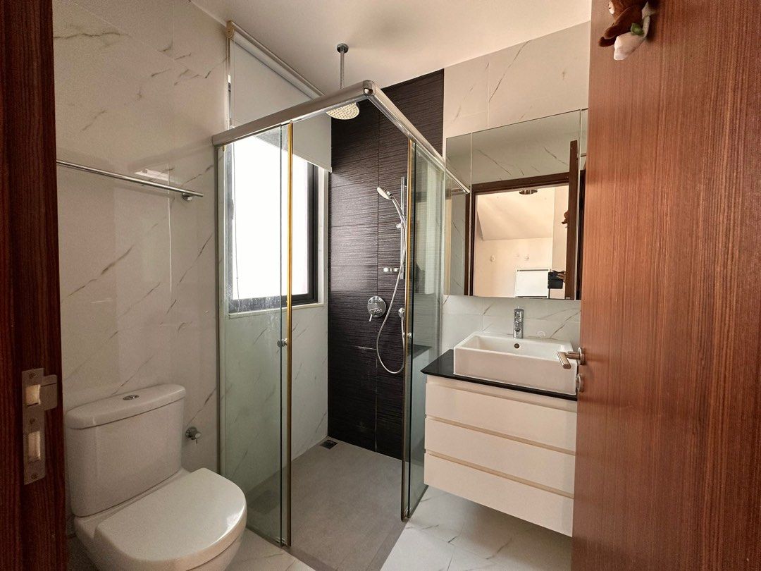 Urban Vista | 2 Bed 2 Bath Penthouse Unit With Home Shelter Area! No Extension!62853063286274113
