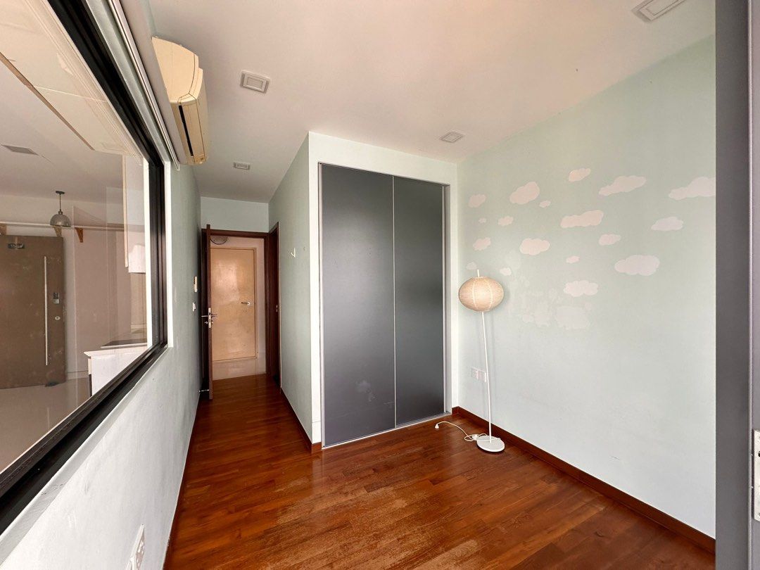 Urban Vista | 2 Bed 2 Bath Penthouse Unit With Home Shelter Area! No Extension!62853063286274114