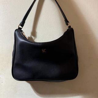 (Category: ) located in . Submitted by httpsales (Listing ID 1326980947, Image 1). Description: .
