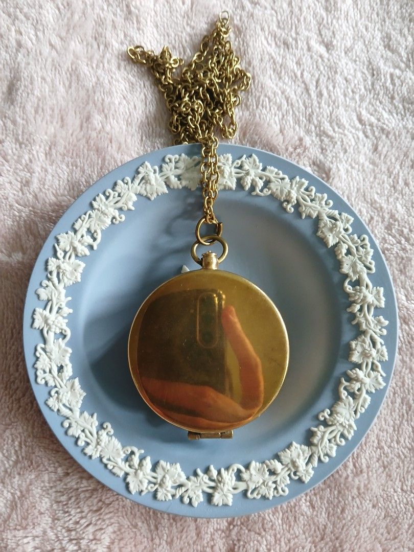 Vintage compass pendant best sale