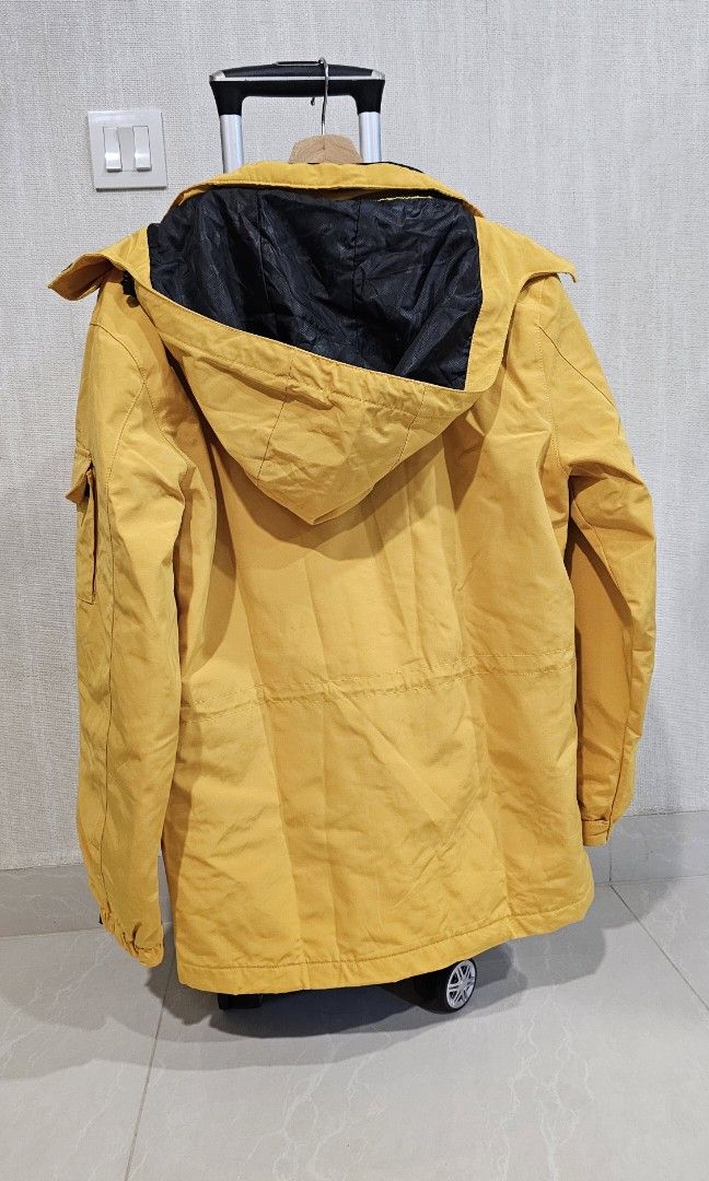 Winter Jacket (Category: Coats, Jackets and Outerwear) located in Singapore. Submitted by smileyg (Listing ID 1326963413, Image 3). Description: Yellow jacket, L size, suitable for 55kg to 60kg range..