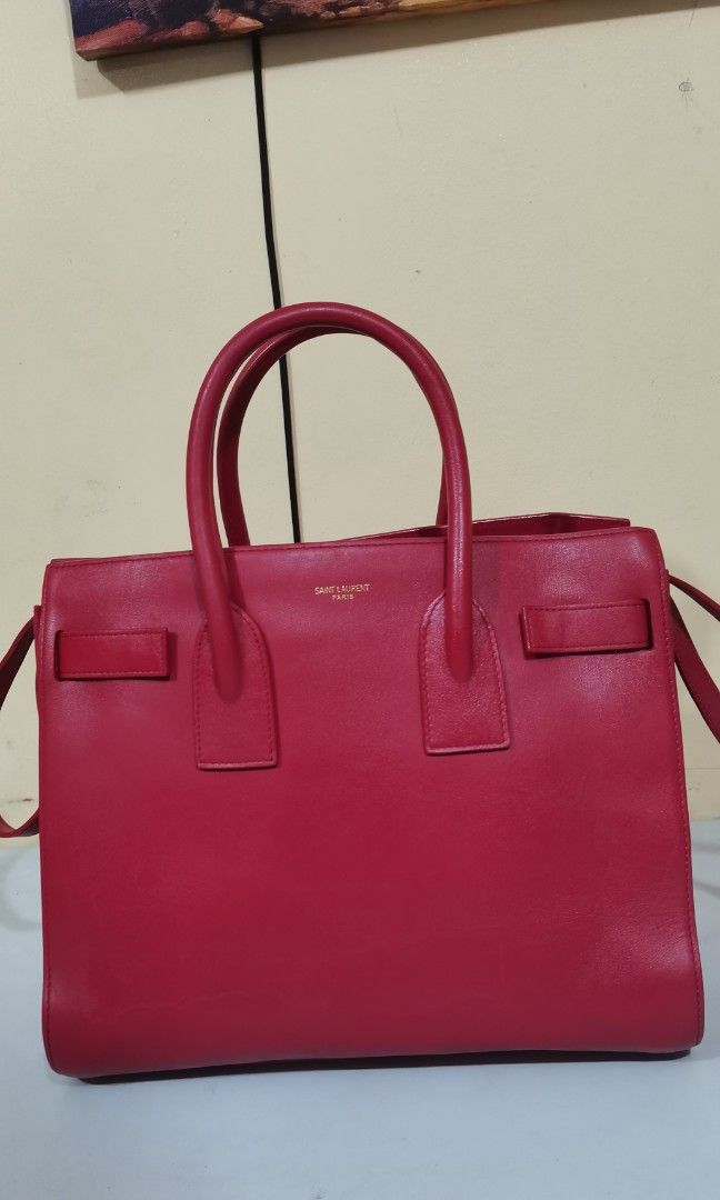 Ysl sac de jour (Category: Luxury Bags & Wallets) located in Manila. Submitted by louie_27 (Listing ID 1326998327, Image 1). Description: Negotiable po sya legit japan ysl.