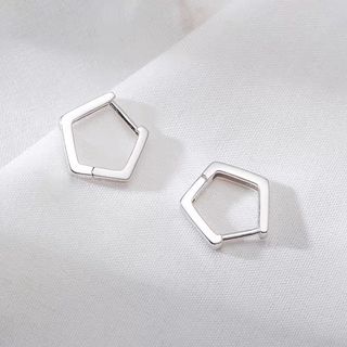 （分類：）位於 。 由 sliva.sphere 提交（商品編號 1327108000，圖片 1）。簡介： 。