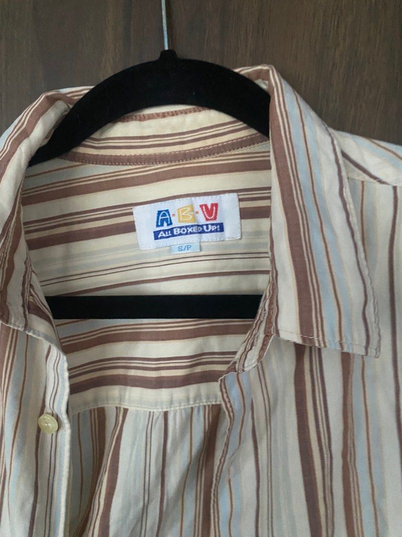 Vintage Polo shirt (Category: Tshirts & Polo Shirts ) located in Muntinlupa City. Submitted by blazefunked (Listing ID 1327119561, Image 3). Description: small, can fit medium or large .