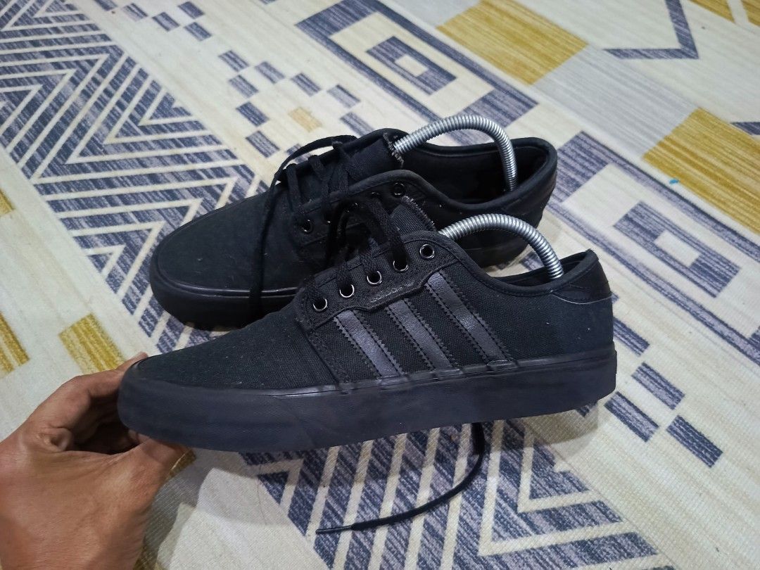 Adidas Seeley XT Skate Shoe UK8 Men s Fashion Footwear Sneakers on Carousell
