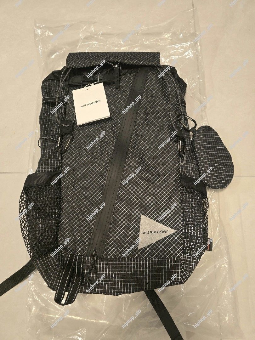 and wander reflective rip 30L backpack [sale], 女裝, 手袋及