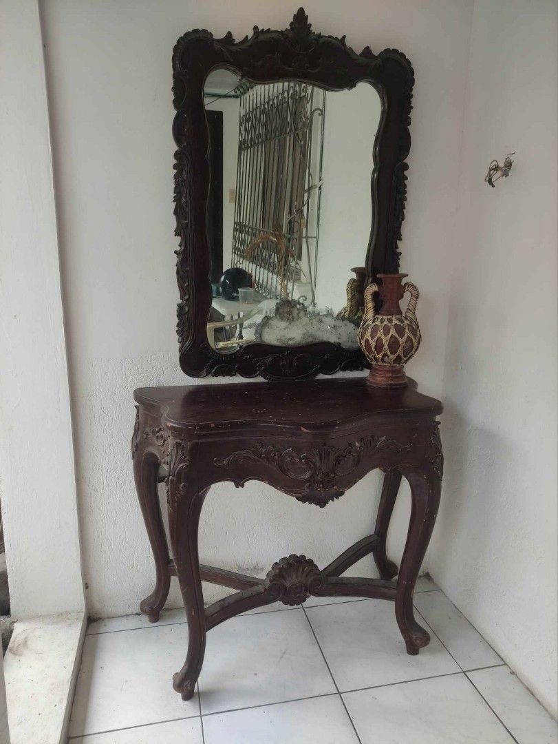 Antique Dukit Narra Console Table with Mirror (Category: Tables & Sets) located in San Fernando. Submitted by josephtanjuaquio (Listing ID 1327165883, Image 2). Description: Antique Dukit Narra Console Table with Mirror Console Table size 31x38in 17in height Mirror size 30x43in DM/PM for Interested. We ship nationwide. GodBlessed Yall.😊.