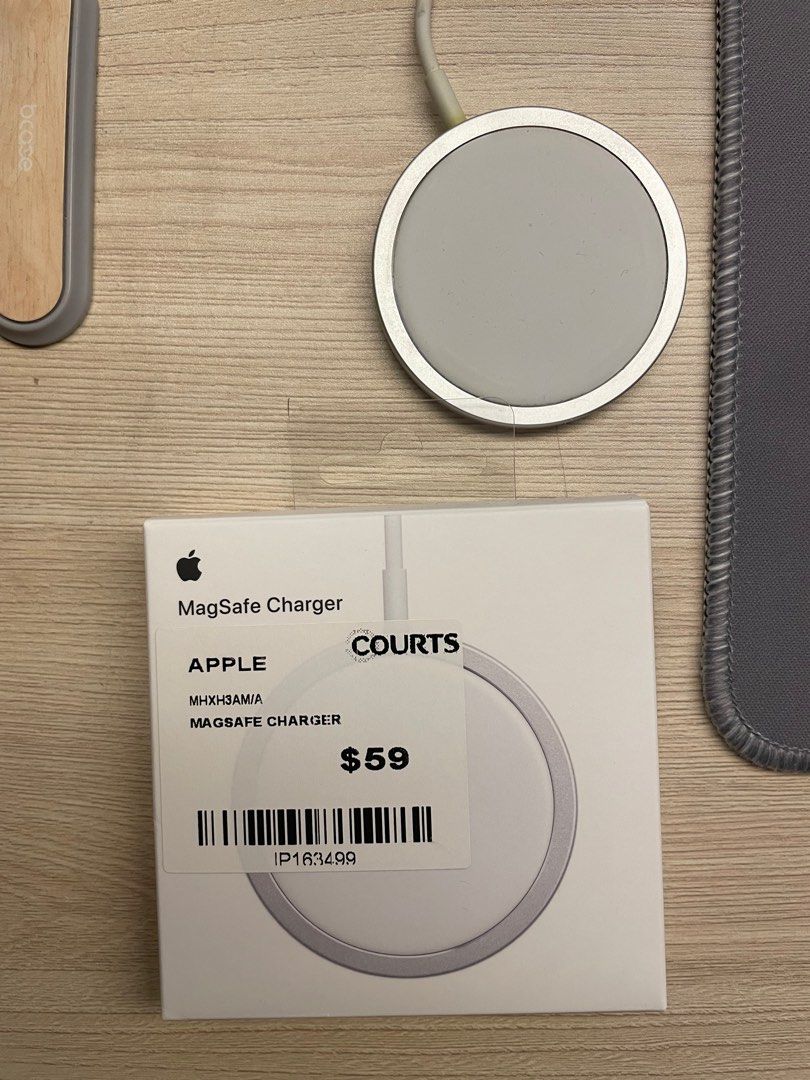 Apple MagSafe Wireless Charger406111179569244160