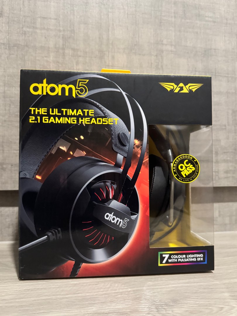 Armageddon Atom 5 headphones