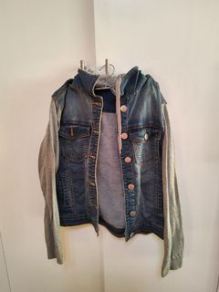 (Category: ) located in . Submitted by _thriftfix (Listing ID 1327124629, Image 1). Description: .