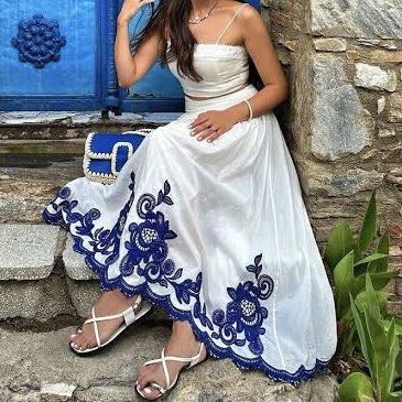 BNWT ZARA White Blue Embroidered Skirt, Women's Fashion, Bottoms, Skirts on Carousell BNWT ZARA White Blue Embroidered Skirt, Women's Fashion, Bottoms, Skirts on Carousell