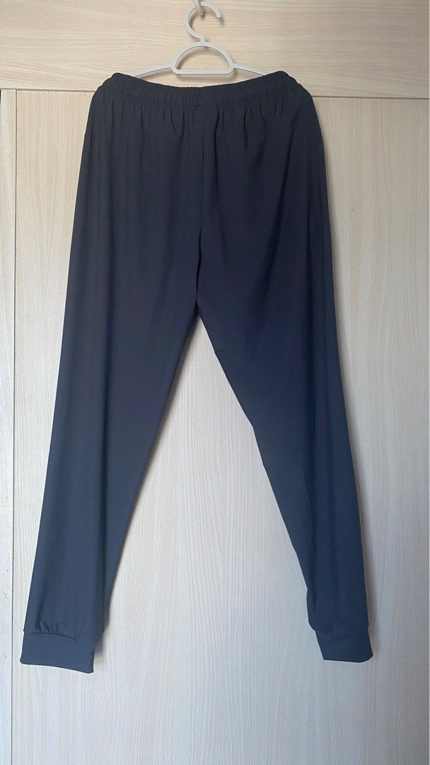 Bo' Athletics Stretchable Pants Gray (Category: Joggers) located in Mandaluyong City. Submitted by mikoysss (Listing ID 1327041888, Image 2). Description: As casual or workout pants. Very comfy. 75% Nylon, 25% Spandex. Waist- 29 up to 37 inches Length- 39 inches Got it for around 1000 pesos..