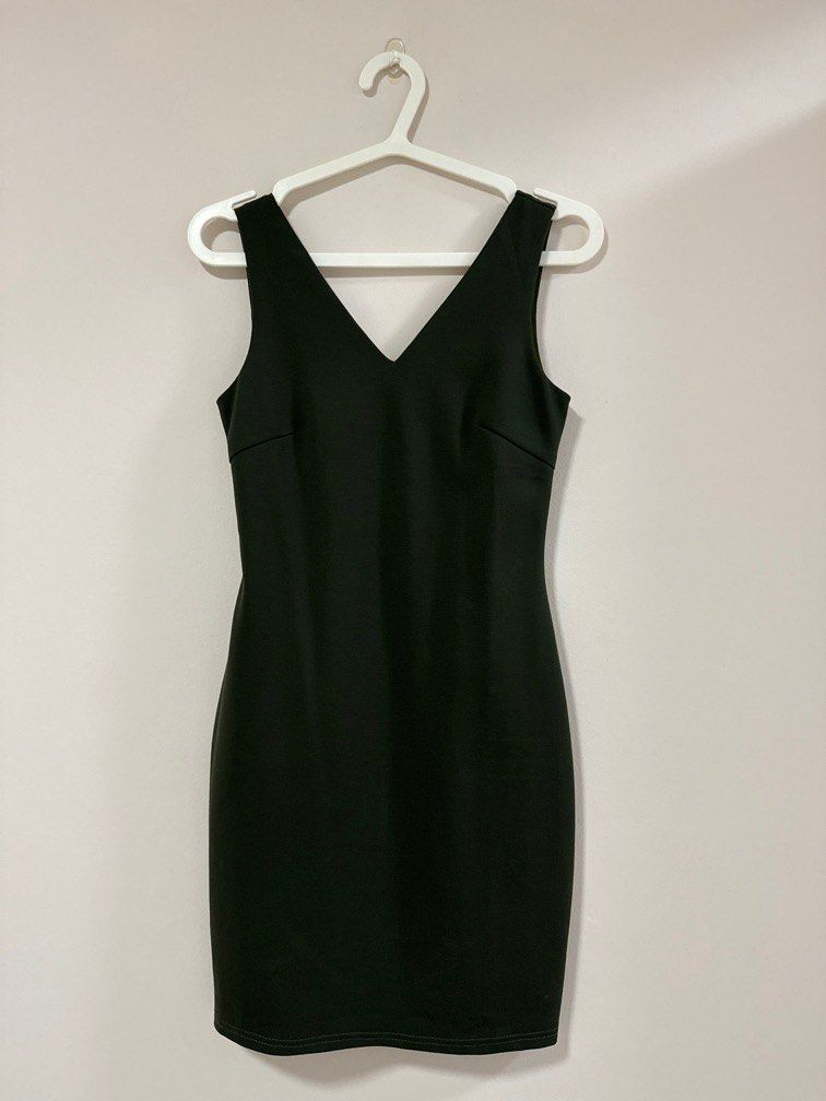 Sale! Thread Theory - Body con dark green dress, Women's Fashion, Dresses & Sets, Dresses on Carousell Sale! Thread Theory - Body con dark green dress, Women's Fashion, Dresses & Sets, Dresses on Carousell