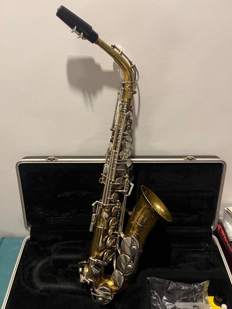 Bundy Selmer 2 Alto Saxophone (Category: Musical Instruments) located in Manila. Submitted by ryhze (Listing ID 1327197733, Image 1). Description: -Rfs: upgrade -Beginner friendly, good for tone polishing -Comes with free: cleaning kit, neck strap, grease, mouthpiece pad, reeds -negotiable.