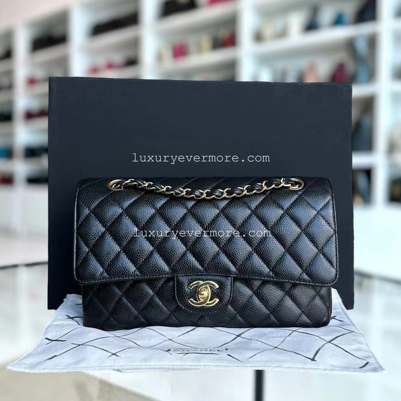 Chanel classic flap 25 store