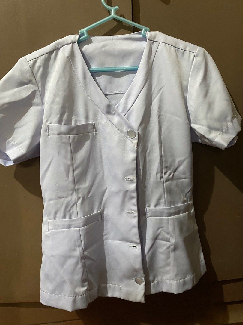 FEU Manila 3rd year medtech blouse (Category: Blouses) located in Quezon City. Submitted by aliyahsam (Listing ID 1327089849, Image 3). Description: -3rd year BLOUSE female uniform -size XS -check photos for the measurements -for reference, my waist is 26 and bust 34B -i forgot what the cloth/fabric is called, pero pinagawa ko sya sa duke’s recto -malambot tela and malamig, hindi bumabakat gaano ang bra (I never wore sando, I just used light-colo