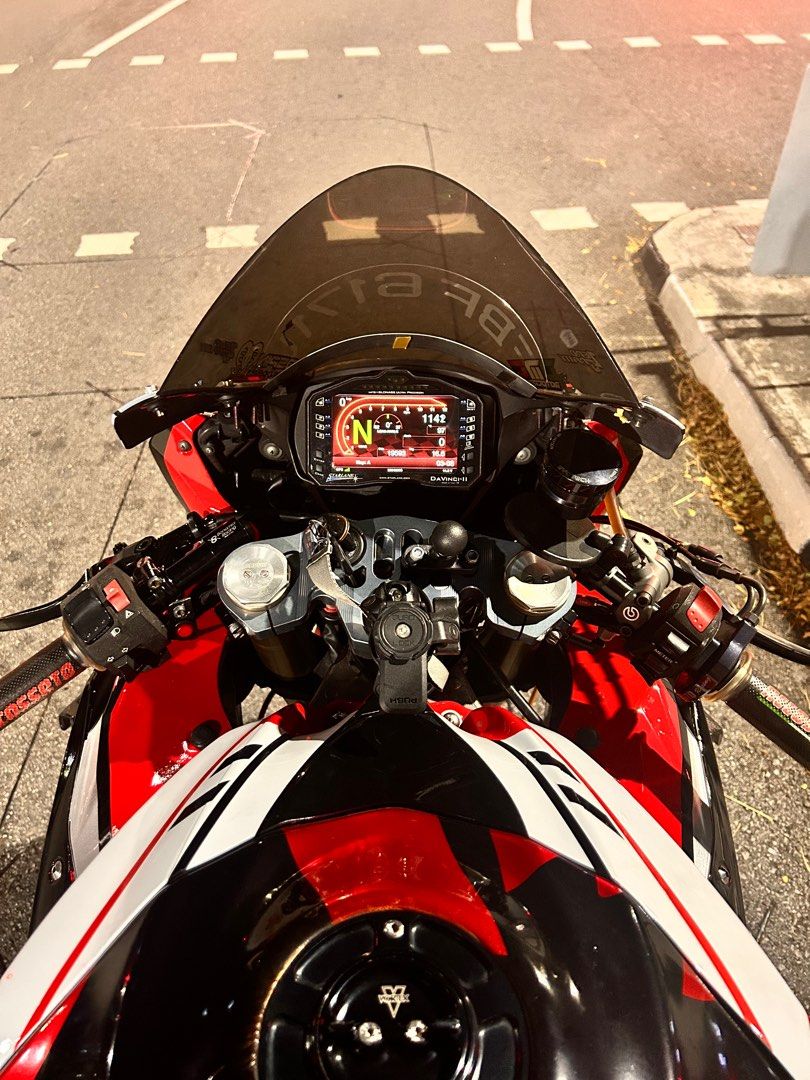 Gsxr 1000 l1 on sale