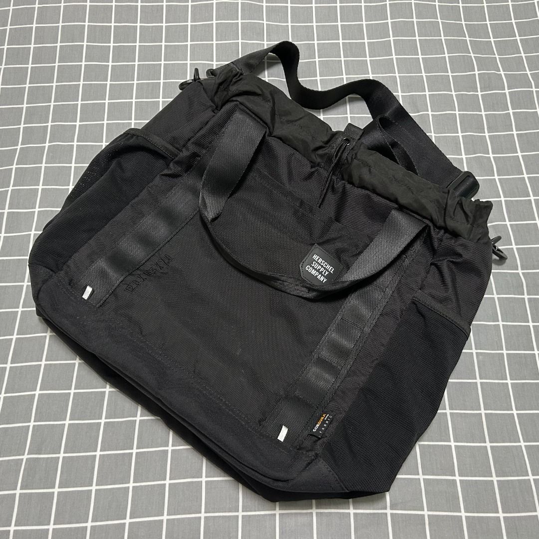 Herschel Supply Co. Barnes Trail Tote Bag Black