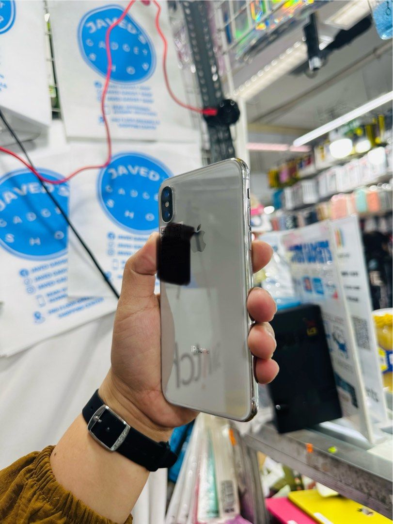 Iphone X 64gb 100% batt FU 95% makinis (Category: iPhone X Series) located in San Juan City. Submitted by javedsgadgetshop (Listing ID 1327131278, Image 2). Description: OPEN FOR INSTALLMENT VIA CREDIT CARD/GGIVES/SPAY/BILLEASE & SWAP/TRADE-IN! BUY AND SELL! Quick Specs : Iphone X •64gb •US Variant •100 batt health •Factory Unlock •95% Smoothness •No hidden issue | No Repaired •100% Authentic | Not Refurbished •w/ OEM Charger & store warranty ❣️ 