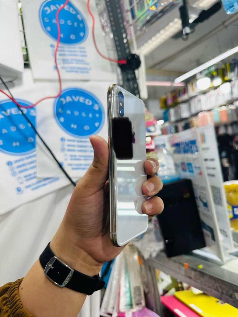 Iphone X 64gb 100% batt FU 95% makinis (Category: iPhone X Series) located in San Juan City. Submitted by javedsgadgetshop (Listing ID 1327131278, Image 3). Description: OPEN FOR INSTALLMENT VIA CREDIT CARD/GGIVES/SPAY/BILLEASE & SWAP/TRADE-IN! BUY AND SELL! Quick Specs : Iphone X •64gb •US Variant •100 batt health •Factory Unlock •95% Smoothness •No hidden issue | No Repaired •100% Authentic | Not Refurbished •w/ OEM Charger & store warranty ❣️ 
