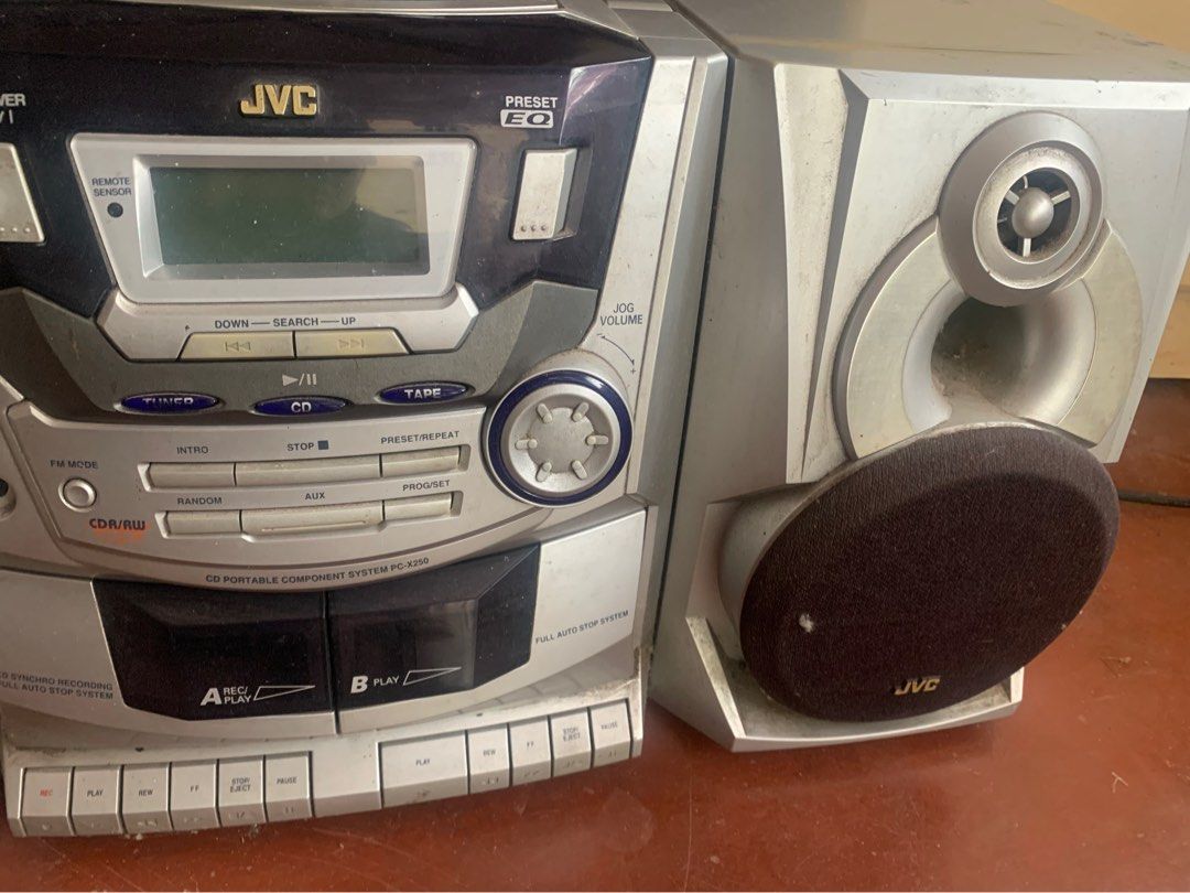 JV. Compo (Category: Soundbars, Speakers & Amplifiers) located in Bulacan. Submitted by heartlove_holb (Listing ID 1327076238, Image 2). Description: .