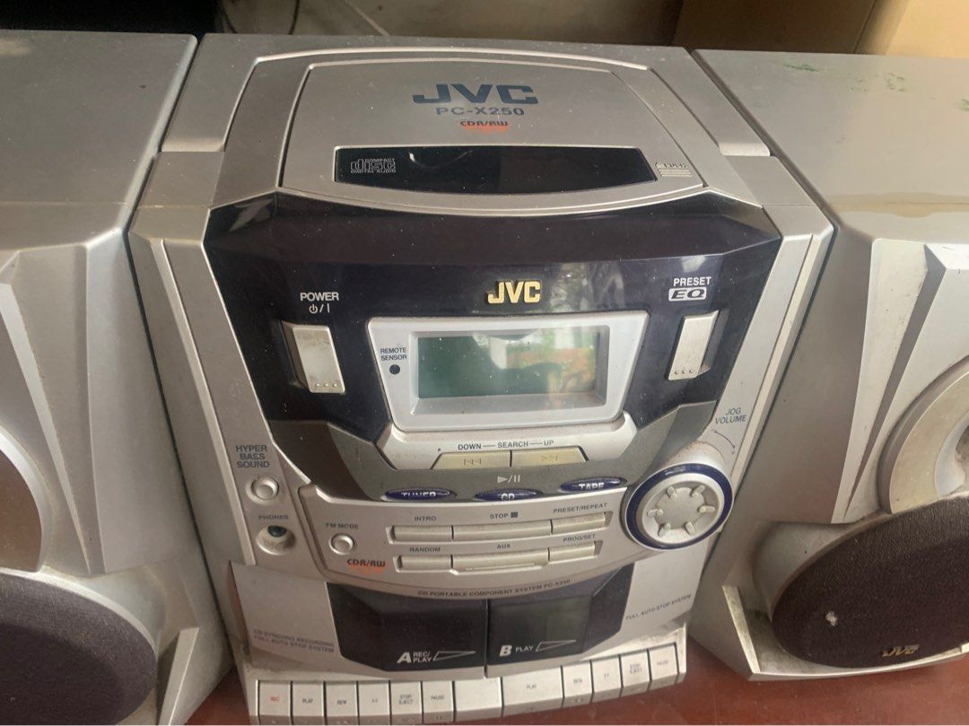 JV. Compo (Category: Soundbars, Speakers & Amplifiers) located in Bulacan. Submitted by heartlove_holb (Listing ID 1327076238, Image 1). Description: .