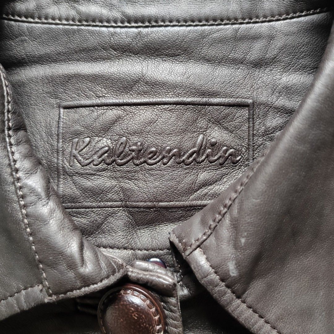 KALTENDIN ITALY | Classic Leather Coat Jacket (Category: Coats, Jackets and Outerwear) located in Cebu City. Submitted by denimholic (Listing ID 1327054530, Image 3). Description: 🇮🇹Authentic Preloved Kaltendin Leather ▫️SIZE : SMALL (W 16in / L 34in) ▫️STYLE : COAT JACKET ▫️COLOR / MATERIAL: Brown, Leather, Nylon inlay ▫️9.0 / 10 excellent condition ▫️Made in Italy.
