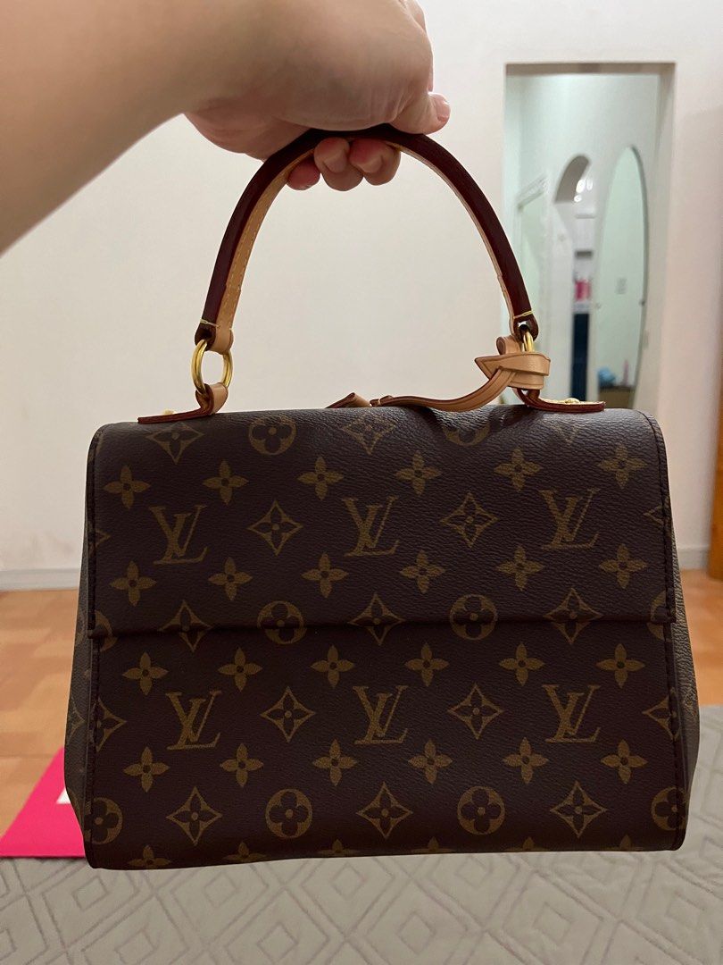 Louis Vuitton cluny BB (Category: Luxury Bags & Wallets) located in Cagayan de Oro. Submitted by bliss.closet (Listing ID 1327210337, Image 1). Description: Louis vuitton cluny BB Almost new Clean inside and out.