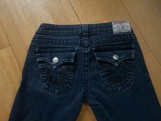 （分類：）位於 。 由 knonamex 提交（商品編號 1327114407，圖片 1）。簡介： 。