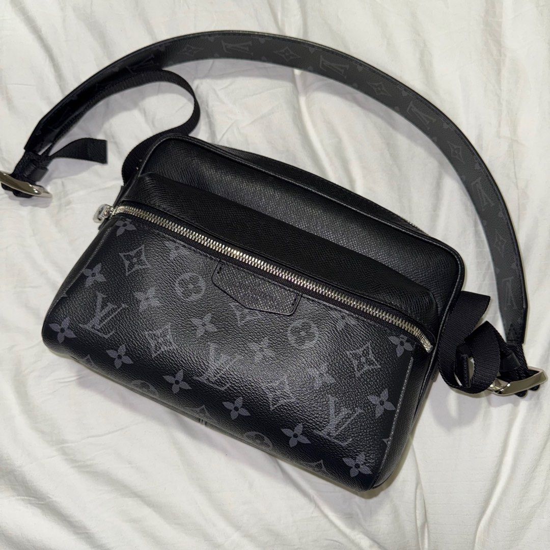 M30233 Louis Vuitton Monogram Black Leather Outdoor Messenger Shoulder Bag