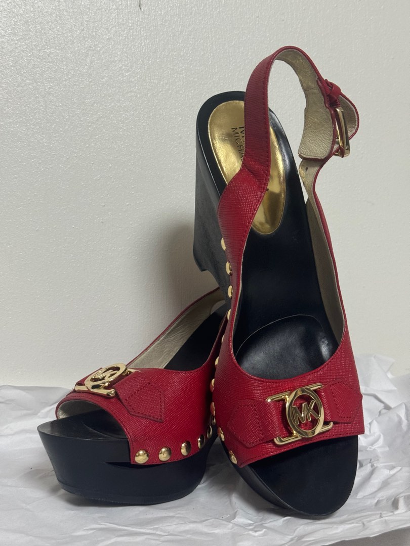 Michael kors charm sling on sale
