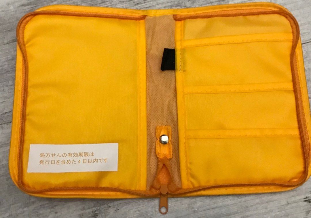 Multi purpose wallet/ pouch (Category: Purses & Pouches) located in Quezon City. Submitted by 79moving (Listing ID 1327096819, Image 2). Description: Never been use. 7” X 5”.