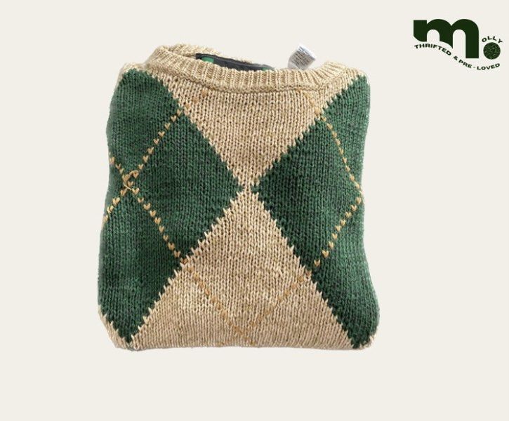New river Knitted Sweater (Category: Coats, Jackets and Outerwear) located in Muntinlupa City. Submitted by blazefunked (Listing ID 1327116852, Image 1). Description: Still in good condition .